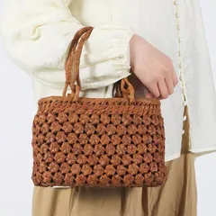 極美品山葡萄のバスケットバッグの新モデル、手に持って、収納袋が付いて、人気の定番