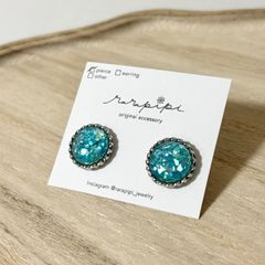 ピアス￤ツイスト×シェル(エメグリ)