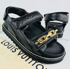 新品未使用★LOUIS VUITTON・ルイヴィトン パセオライン レディース レザー LV刻印チェーン付き エンボス加工モノグラム ベルクロストラップ サンダル 2023SS（35）