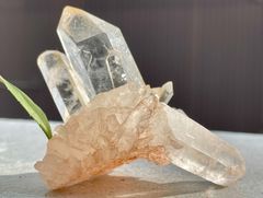 天然ピンク色　78.5g マニカラン産 ヒマラヤ水晶 ラスター　天然石　原石