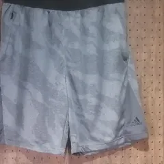 adidas アディダス　AEROREADY　ショート／ハーフパンツ　ゴム・ひもウエスト　サイズＬ（Ｊ　２ＸＯ）