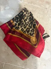 ディオール シルク スカーフ