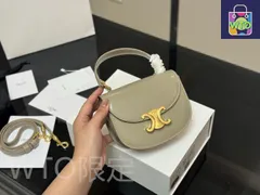 【今日特価】Celine セリーヌ トリオンフ ハンドバッグ シリーズ 可愛らしいデザインでクールと甘さを両立