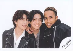 【中古】生写真(STARTO) Aぇ! group/正門良規・末澤誠也・草間リチャード敬太/横型・バストアップ/プロフィール写真撮影オフショット2024/公式生写真