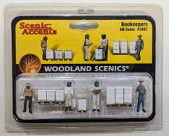 WOODLAND SCENICS Scenic Accents Beekeepers HO Scale