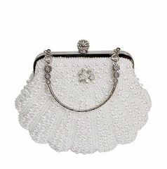 バッグ 結婚式 パーティーバッグ クラッチバッグ 貝殻デザイン フェイクパール レディース ハンドバッグ がま口 鞄 ミニバッグ シャンパン色 エレガント キラキラ 謝恩会 お呼ばれ 二次会 披露宴 ブライダル 20代 30代 40代 50代 dr009x1