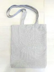 【ハンドメイド】肩掛けトートバッグ 中（白＆グレーストライプ）[A-094]