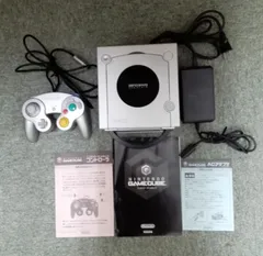 NINTENDO GAMECUBE 本体シルバー