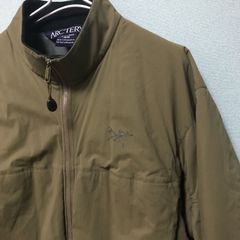 アークテリクス　アトムLT リーフ　メンズM カーキ　マウンテンパーカ　ナイロン