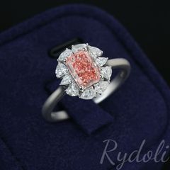 Pt950 1.5ct ピンクダイヤリング ラボグロウンダイヤ IGI鑑定書付き ラディアントカット オーダーリング 指輪 フラワーモチーフダイヤリング 取り巻きデザイン プラチナ製 上品でエレガントな カラーダイヤモンドリング  華やかで高級感のあるリング