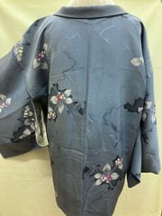 «花ラブリ»HOR950BL　羽織　リユース　リサイクル　縹色　はなだいろ　青系　ブルー系　白　ホワイト系　花　和装　和柄　和風　和服