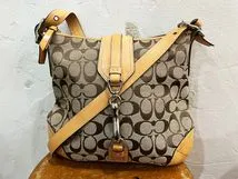 ★COACH/コーチ シグネチャー金具付きショルダーバッグ ベージュ×ブラウン系 キャンバス レディース 鞄 USED ★