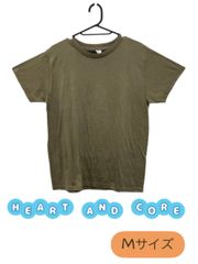 HEART AND CORE　半袖Tシャツ　着心地がいい　カーキ色　状態がいい　U-418