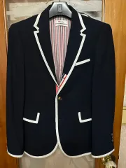 2025年最新】トムブラウン ニーマンマーカスの人気アイテム