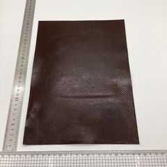 【正規販売店】栃木レザー　ハギレ　バケッタ　Ａ４サイズ　0.8mm　チョコ　濃茶　送料無料　はぎれ　レザー　本革　レザークラフト　240718-26