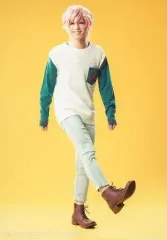 【中古】生写真(男性) 野口準(向坂椋)/全身・右足上げ・背景黄色・キャラクターショット/「MANKAI STAGE『A3!(エースリー)』～SPRING＆SUMMER 2018～」ソロブロマイド