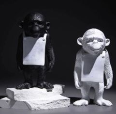 2体セット 【輸入品】Banksy Pop Art   高さ 約18cm