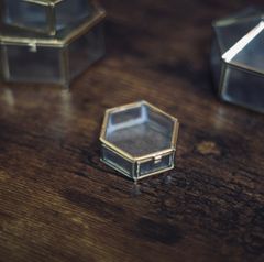 アンティーク調のガラスケース（S）ガラスの六角BOX　小物入れ　ジュエリーケース