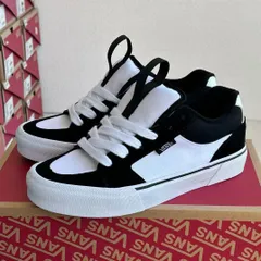 【今日特価】Vans Chukka Push スキッド防止・耐摩耗 ローカット スケートシューズ 男女兼用 ブラック & ホワイト！送料無料！在庫限定のお得な価格です！