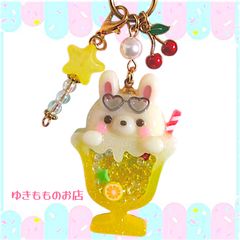 No.3047 じゃれねこのチャーム - メルカリ