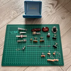 ネクタイピン　カフスボタン　ブローチ　まとめセット　/珊瑚　METAL　等