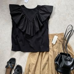 新品！完売！最新作！2wayフリルTシャツタンクトップ黒ノースリーブフリルスリーブ袖フリルカットソーフリルトップスフリルブラウス