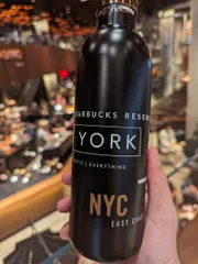 [激レア] スターバックス・リザーブ・ロースタリー・ニューヨーク限定 水筒 レア スターバックス・リザーブ・ロースタリー・ニューヨーク限定 水筒
