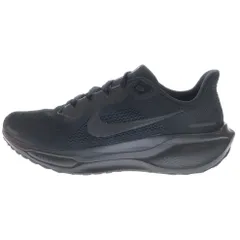 ナイキ「ペガサス プレミアム “Black/Metallic Silver”」は、最