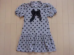 ★5 新品 未使用 メゾピアノ mezzo piano アウトレット 子供服 女の子 130cm 半袖 ワンピース グレー ベージュ 水玉 リボン付き 秋 冬 冬服 ガールズ 女児 キッズ 【中古】 ユーズド リサイクル 子ども服 こども