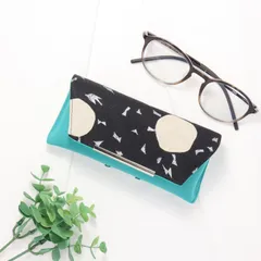 【dot】ちょうどいいが見つかる★ セミハード シンプル眼鏡ケース 北欧柄 デザインドット 受注生産 14日以内に発送