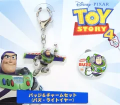 【中古】その他雑貨(キャラクター) バズ・ライトイヤー バッジ＆チャームセット 「トイ・ストーリー4」 劇場グッズ