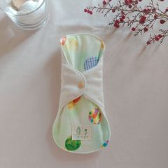 【布ナプキン】無添加コットンフランネルとダブルガーゼ ヨーヨー水風船柄 23cm 6層仕立て 1枚