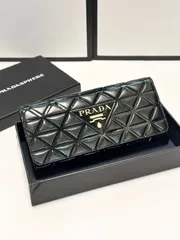 【今日特価】PRADA プラダ ブラック ツーフォール ウォレット 送料無料 在庫限定セール価格！?-WTO輸入1
