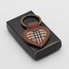 匿配】新品未使用タグ付き！Burberry バーバリー ミラーチャーム - メルカリ