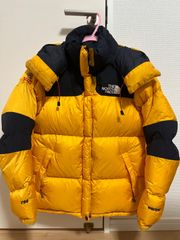 韓国　古着　即日発送可能【THE NORTH FACE】SUMMIT SERIES ダウンジャケット Ｍサイズ700フィル　ダウンジャケット　韓国ライセンス 型番　NFD00C95 バルトロ　ヌプシ
