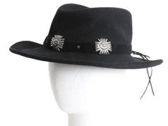 Item thumbnail for item 7fd2ff75-eed7-43a0-9e4a-a6479c086b16