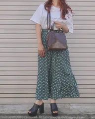 White Flower Long Flare Skirt (green)のサムネイル