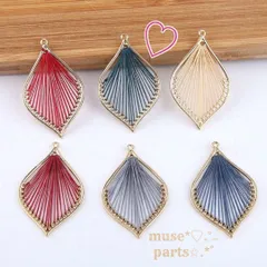 緑色 ハープチャーム リーフチャーム ダークグリーン モスグリーン アンティーク風 ゴールドフレーム ハロウィン クリスマス 蜘蛛の巣 しずく 雫 羽根 雪の結晶 悪魔 刺繍糸チャーム フラワーパーツ 水着 着物 ビンテージ 4個 よ