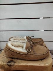 UGG W DAKOTA モカシン チェスナット 25cm - メルカリ