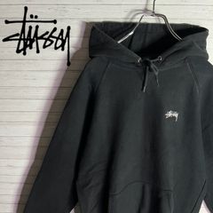 【即完売品】ステューシー ワンポイント刺繍ロゴ 定番カラーパーカー 入手困難