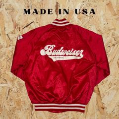 【USA製】Budweiser　バドワイザー　スタジャン　ナイロンジャケット　赤　レッド　バックプリント　ワッペン　企業ロゴ　ヴィンテージ　ビンテージ　古着