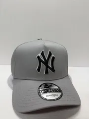 Newera ニューヨークヤンキース 9forty A-FRAME スナップバックキャップ グレーカラー