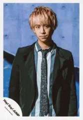 【中古】生写真(ジャニーズ) Hey! Say! JUMP/八乙女光/上半身・衣装黒・白・グレー・ネクタイ・口閉じ・目線右・両手下・背景青グレー/「Fantastic Time」PV＆ジャケ写撮影/公式生写真