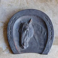 南部鉄器馬のレリーフ昭和9年大宮競馬場落成記念品