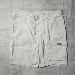 『 Wrangler / ラングラー 』 リップストップカーゴショーツ ( W36 ) アイボリー色 リップストップ生地を使用しており、丈夫さと耐久性に優れています ストレッチ性が高く、動きやすさを兼ね備えたデザイン