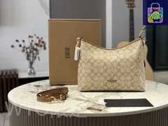 【今日特価】COACH Laurel ストラップバッグ