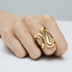ステンレス指輪　リング　アクセサリー　デザイン　金属アレルギー対応　ファッション　18kコーティング
