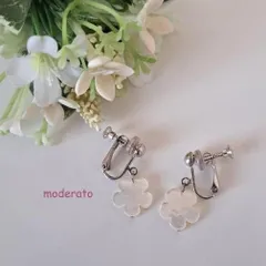 【Flower】花型マザーオブパールイヤリング　MPE704