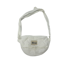 ffroi（プルア）　delpy bag（デルフィバッグ）　韓国　ショルダーバッグ　ホワイト　クロス　ボディ　バッグ