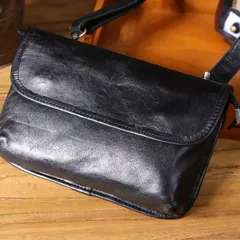 バッグ ショルダーバッグ メンズ 牛革 クロスボディバッグ 小さめ メッセンジャー スリングバッグ カバン 鞄 斜め掛け レザー 1泊 一泊 2way 革 a4 軽量 仕事用 アウトドア アウトドア用品 ビジネス サッチェル 旅行 通勤 通学 黒 ブラック